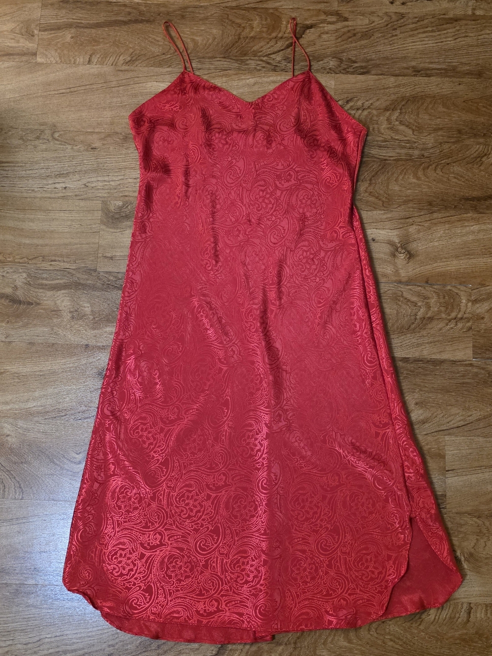 Vintage 90s Val Mode Lingerie Red Paisley Satin Long Slip - Picture 2 of 9
